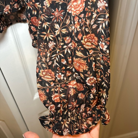 MNG Mango - Business Casual Black and Orange Floral Long Sleeve Blouse in Size L - Picture 8 of 9